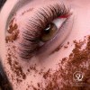 ایجاد سایه با مژه‌های رنگی در فرشته تهران