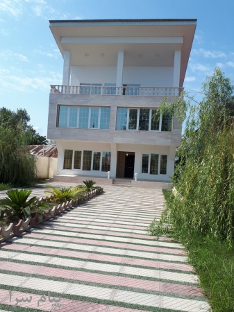 فروش ویلای تریبلکس لوکس ساحلی دربندرکیاشهر