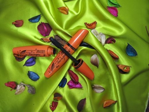 ریمل حجم دهنده و ضد آب - سابرینا - Sabrina ریمل حجم دهنده و ضد آب - سابرینا - Sabrina