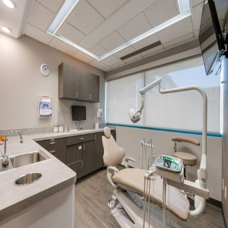 کلینیک دندانپزشکی تخصصی آرمانی