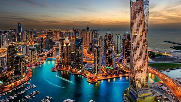 اخذ ویزا و هتل در دبی