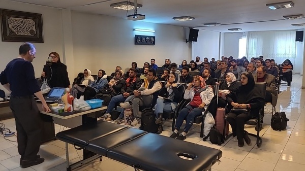 اموزش تزریقات و کمک های اولیه با کسب مدرک معتبر