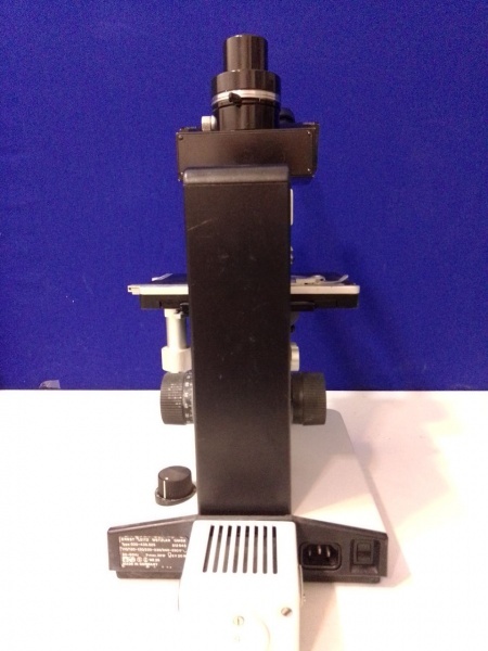 قیمت خرید میکروسکوپ بیولوژی سه چشمی  LABORLUX D